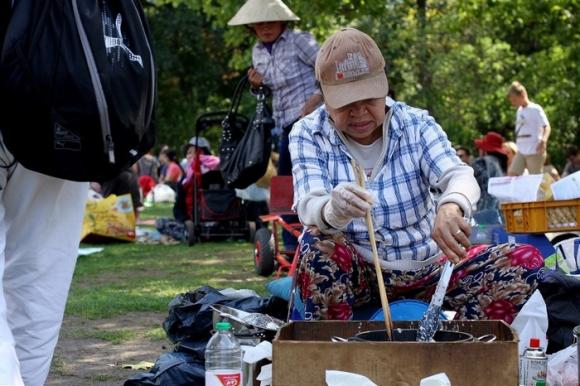 42 5 Den Voi Nhung Khu Cho Am Thuc Tuyet Nhat Berlin Duc