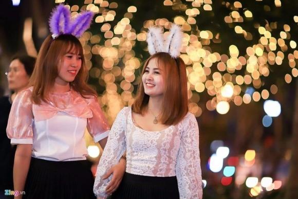 42 1 Khach Tay Nguoi Viet Cung Don Noel 2019