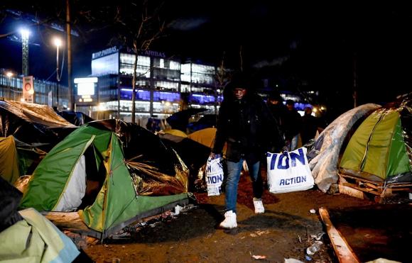 42 1 Phap Giai Toa Khu Leu Trai Cua Nguoi Di Cu Cuoi Cung O Phia Bac Paris