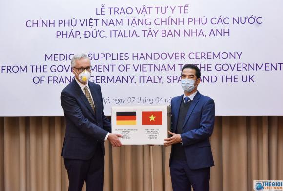 42 1 Viet Nam Trao Tang 550000 Khau Trang Ho Tro Phong Chong Covid 19 Cho Duc Va Mot So Nuoc Chau Au