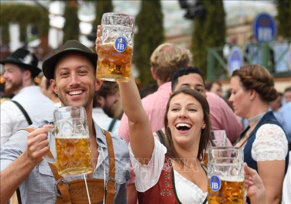 42 1 Bayern Huy Le Hoi Bia Oktoberfest Do Dich Covid 19