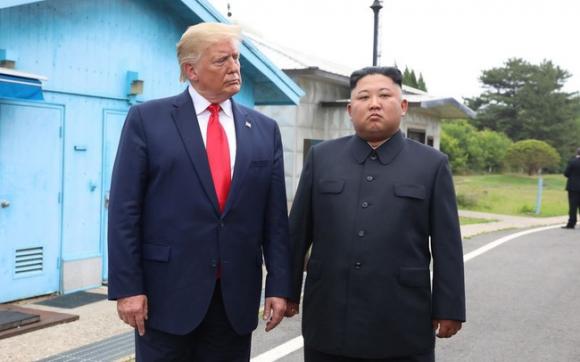 42 1 Trump Toi Biet Tinh Hinh Suc Khoe Kim Jong Un