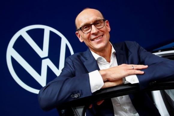 42 1 Ong Ralf Brandstaetter Se Tro Thanh Tan Ceo Cua Volkswagen