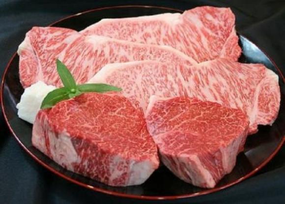 42 2 Dan Ngheo Canada Duoc Cuu Tro 7 Container Bo Wagyu Tom Hum