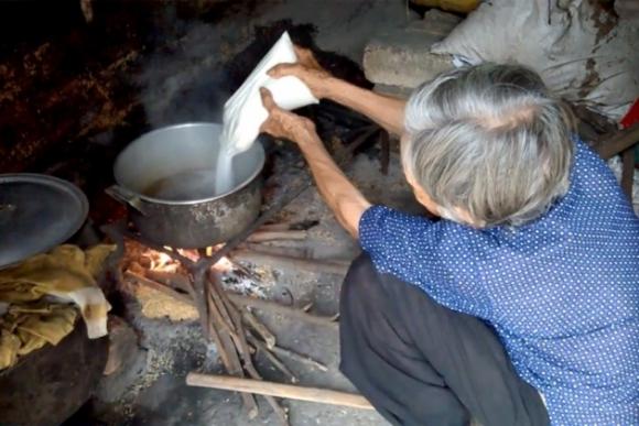 42 3 Ba Lao Chia Se Kinh Nghiem 30 Nam Lam Mat Ong Gia Ban Dat Nguoi Ta Moi Tin