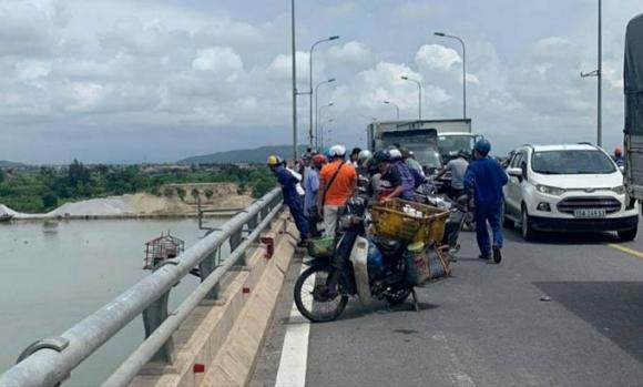 42 1 Nguoi Dan Ong De Lai La Thu Cho Con Trai 2 Tuoi Roi Nhay Cau Khue Hai Phong Tu Van