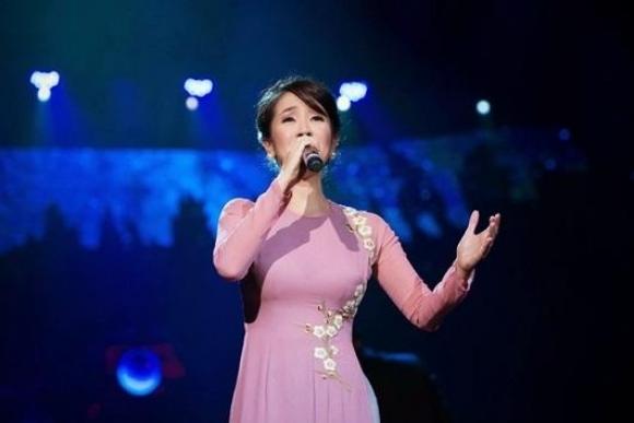 42 4 Diva Hong Nhung Tho Lo Ve Cuoc Song Sau Ly Hon Chong Tay Toi Phai Nho Bo 83 Tuoi Bi Benh Tim Trong Con