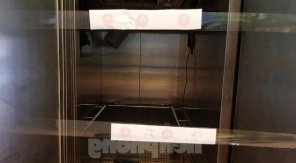 42 8 Hien Truong Vu Roi Thang May Khien Nhieu Nguoi Bi Thuong O Ha Noi