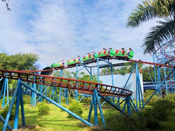 42 1 Tau Luon Sieu Toc O Khu Du Lich Vang Khoi Duong Ray 1 Be Tu Vong 2 Be Nhap Vien