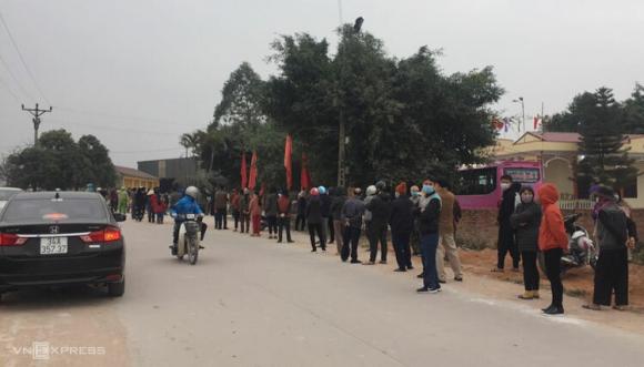 42 2 Hai Duong Lay Mau Xet Nghiem Nguoi Dan Tren Dien Rong