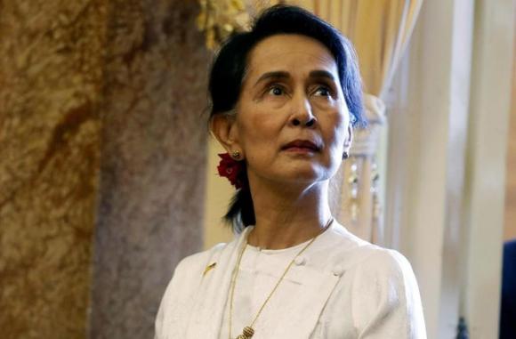 42 1 Ba Suu Kyi Va Tong Thong Bi Bat Chuyen Gi Dang Xay Ra O Myanmar Vay