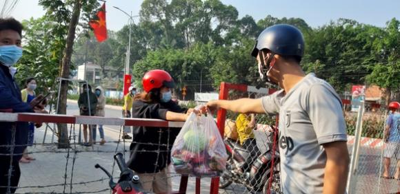 42 5 Tim F1 F2 Trong 16000 Sinh Vien Hang Tram Giang Vien O Binh Duong