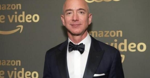 42 1 Ti Phu Jeff Bezos Tu Chuc Ceo Amazon