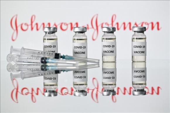 42 2 Fda My San Sang Linh Hoat Trong Cap Phep Vaccine De Ung Pho Voi Bien The Moi