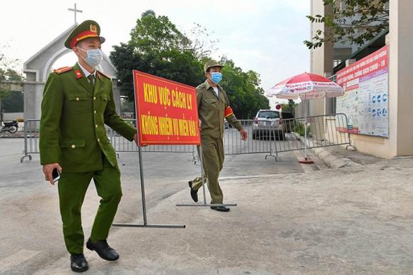 42 1 Hoc Sinh Truong Xuan Phuong Ve Nha Don Tet Muon