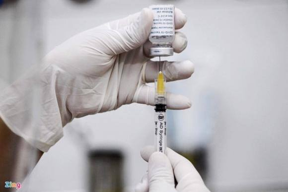 42 2 11 Nguoi Gap Phan Ung Nang Sau Tiem Vaccine Covid 19 Bo Y Te Noi Gi