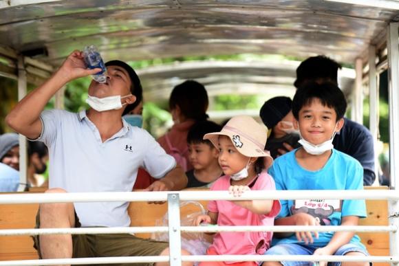 42 1 Nhiet Do Mien Nam Dat 38 Do C Mua Trai Mua Khong Du Giai Khat