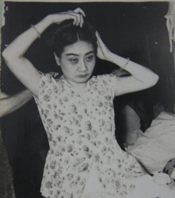 42 4 Bach Cong Tu Tay Choi Khien Ca Chau Au Ne Phuc Cho Den Bi Kich Luc Cuoi Doi Mo Nho Lanh Leo Khong Khoi Huong