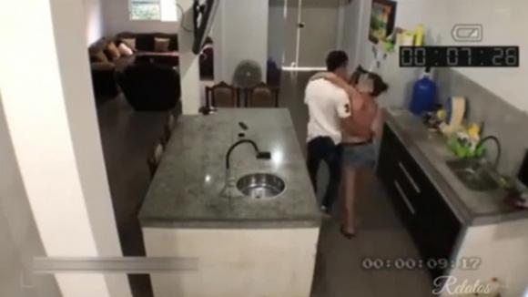 42 4 Dan Ga Dan Ong Khac Den Nha Tinh Tu Thi Chong Di Lam Ve Vo Tung Chieu Giup Nhan Tinh Tau Thoat Chang Ngo Bi Camera Vach Mat