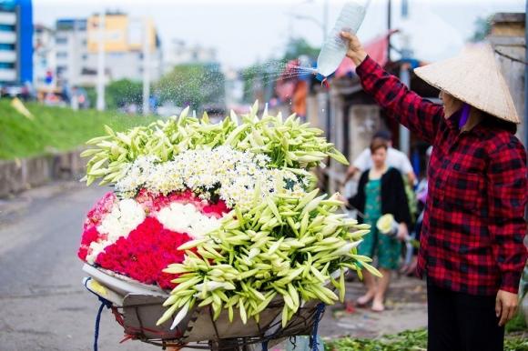 42 1 Ha Noi Xao Xuyen Nhung Xe Hoa Loa Ken Cho Nguon Song Cua Nhieu Lao Dong Ngoai Tinh