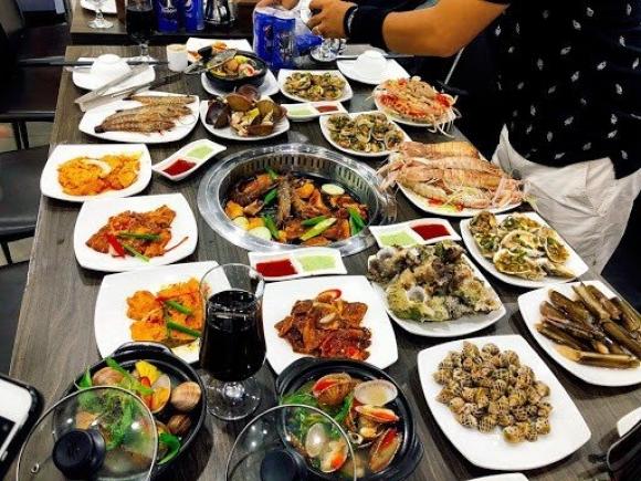 42 2 Hai Hung Su That 4 Loai Thuc Pham Han Che Goi Khi An Buffet Lau Nuong