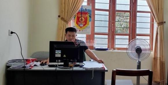 42 1 Chu Tich Mat Tran Xa O Nghe An Ky Khong Nhan Tien Tet Cua 15 Ho Ngheo