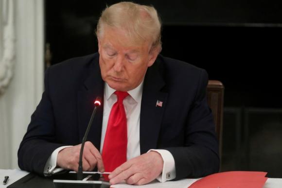 42 1 Facebook Chan Ong Trump Vo Thoi Han La Mot Hanh Dong Khong Phu Hop