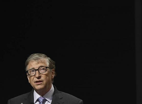 42 1 Danh Tieng Bill Gates Con Lai Gi Sau Khung Hoang Doi Tu