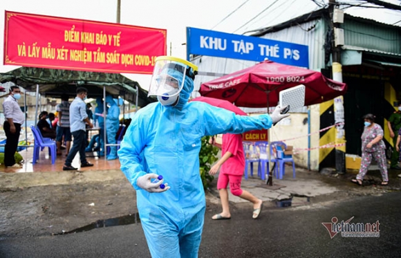 1 Tphcm Lay Mau Xet Nghiem Hang Tram Nguoi Dan Hem 178 Binh Quoi