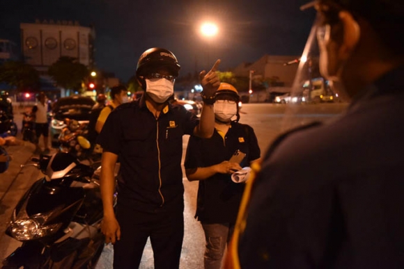 13 Giua Dem Tphcm Chinh Thuc Gian Cach Xa Hoi Toan Thanh Pho