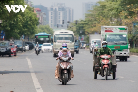 8 Duong Pho Ha Noi Nang Nong Nhuchao Lua