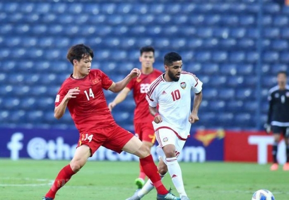 1 Fifa Tuyen Viet Nam Va Uae Dau Tran Sinh Tu