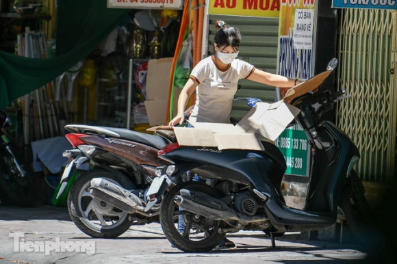 11 Ha Noi Nong Nung Nguoi Trong Ngay Do Lua Nhiet Do Ngoai Troi Len Toi 55 Do