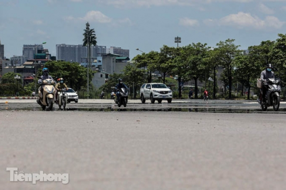 1 Ha Noi Nong Nung Nguoi Trong Ngay Do Lua Nhiet Do Ngoai Troi Len Toi 55 Do