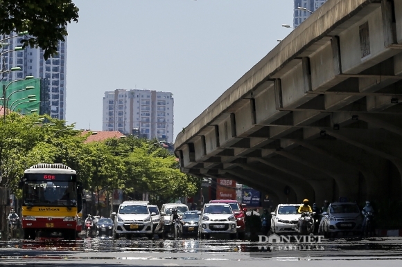 1 Ha Noi Nhiet Do Mat Duong Nong Hon 60 Do C Khien Ao Anh Xuat Hien