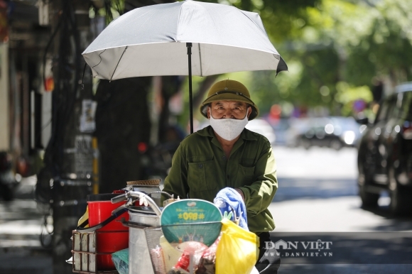 8 Ha Noi Nhiet Do Mat Duong Nong Hon 60 Do C Khien Ao Anh Xuat Hien