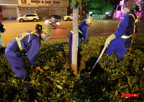 5 Di Doi Hang Cay Phong La Do O Ha Noi Ngay Trong Dem