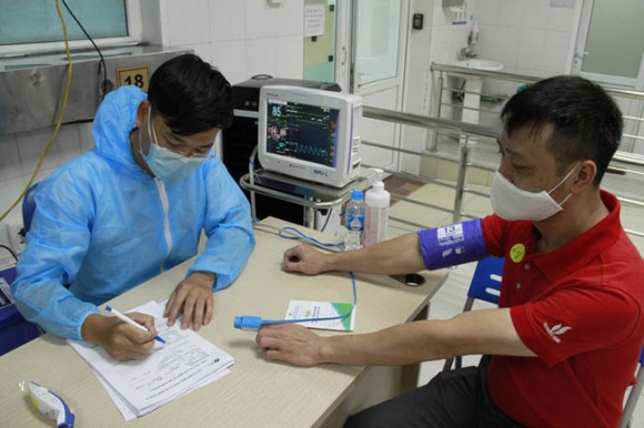 1 Petrovietnam Trien Khai Tiem Vaccine Nham Thuc Hien Muc Tieu Kep