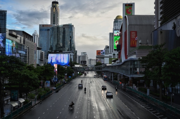 1 Thai Lan Lai Gioi Nghiem Ban Dem Vung Dai Bangkok