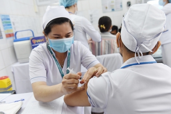 1 Tphcm Nguy Co Thieu Vaccine Covid 19 Tiem Dien Rong Sau Ngay 98