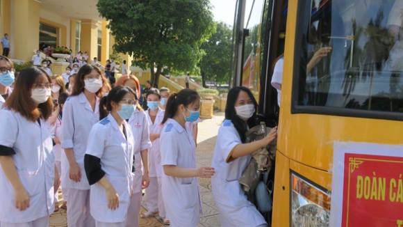 1 Hai Phong Cu 200 Nhan Luc Y Te Ho Tro Ha Noi Chong Dich Covid 19