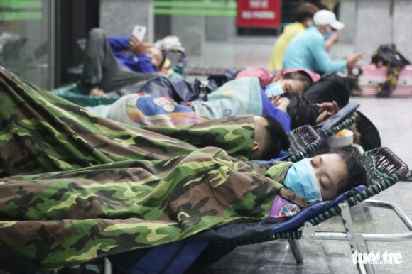 2 Mo Cua Ben Xe Don Ba Con Hoi Huong Vao Tranh Bao So 8