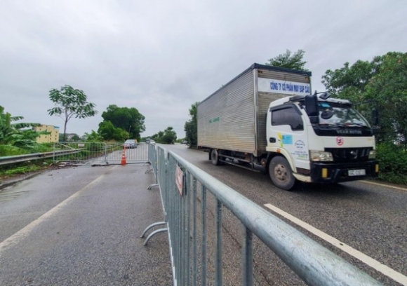 11 Nguoi Dan Tu Do Vao Ha Noi Tai Cac Chot Cua Ngo