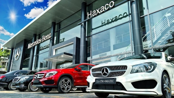 2 Nha Phan Phoi Xe Mercedes Lon Nhat Viet Nam Lo Ky Luc Te Liet Vi Dai Dich