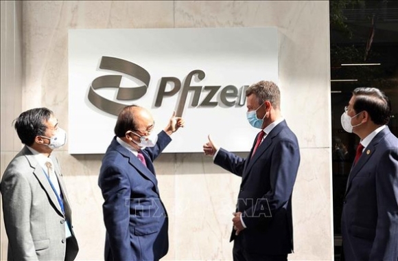 1 Viet Nam De Nghi Pfizer Hop Tac San Xuat Thuoc Dieu Tri Covid 19