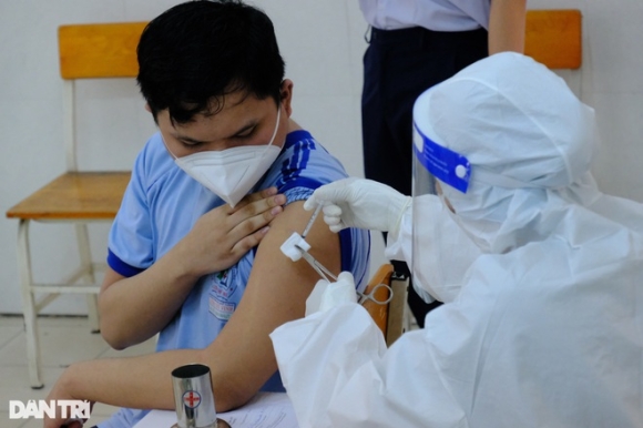 1 29 Hoc Sinh Mot Truong Tai Tphcm Dung Tiem Vaccine Covid 19 Vi Da La F0