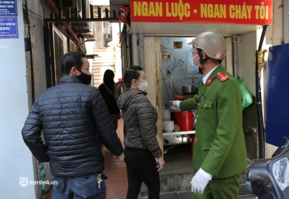 5 Ha Noi Nhieu Ho Kinh Doanh An Uong Tai Quan Hai Ba Trung Chu Dong Chi Ban Mang Ve Truoc Gio Quy Dinh