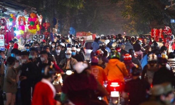 6 Ca Mac Covid 19 O Ha Noi Tang Cao Pho Hang Ma Van Un Tac Dip Le Noel 2021