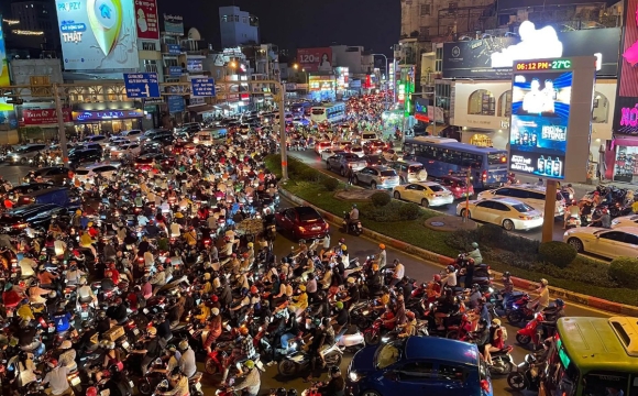 1 Nguoi Sai Gon Do Ra Duong Don Giang Sinh