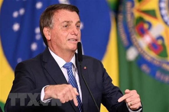 1 Tong Thong Brazil Jair Bolsonaro Phai Nhap Vien Khan Cap